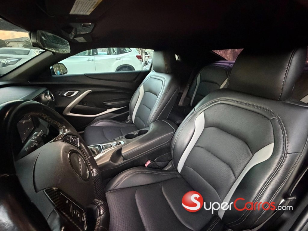 2019 Chevrolet Camaro RS — foto 4 / 9