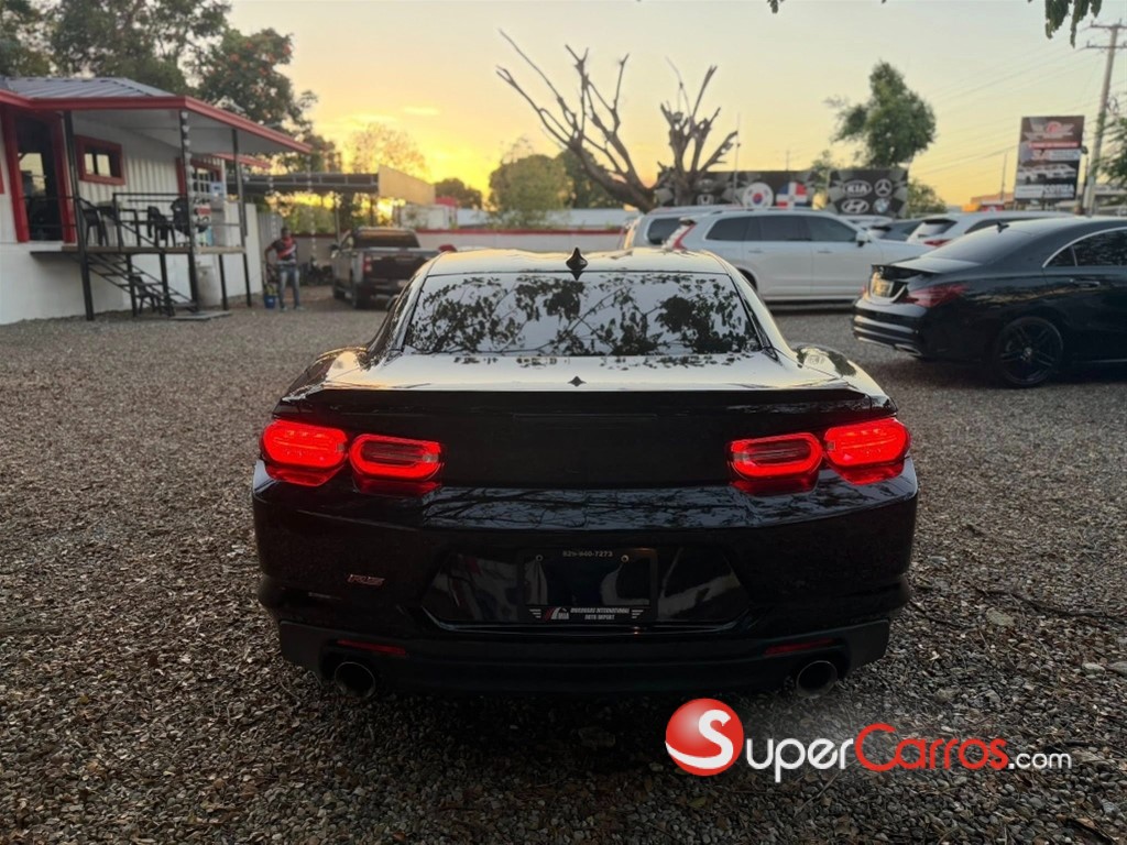 2019 Chevrolet Camaro RS — foto 6 / 9
