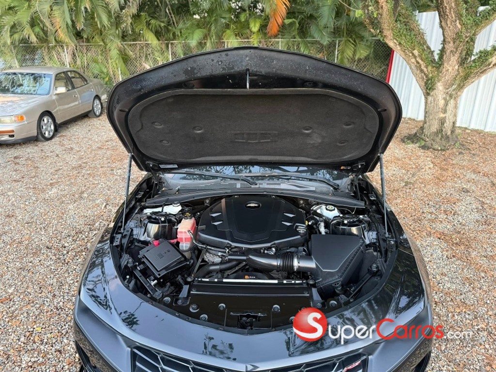 2019 Chevrolet Camaro RS — foto 7 / 9