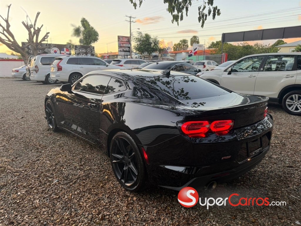 2019 Chevrolet Camaro RS — foto 8 / 9