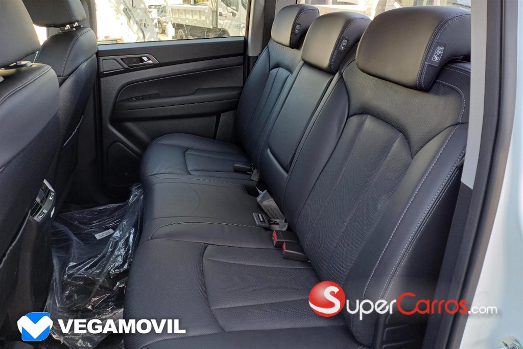 2026 KGM Musso LIMITED — foto 7 / 11