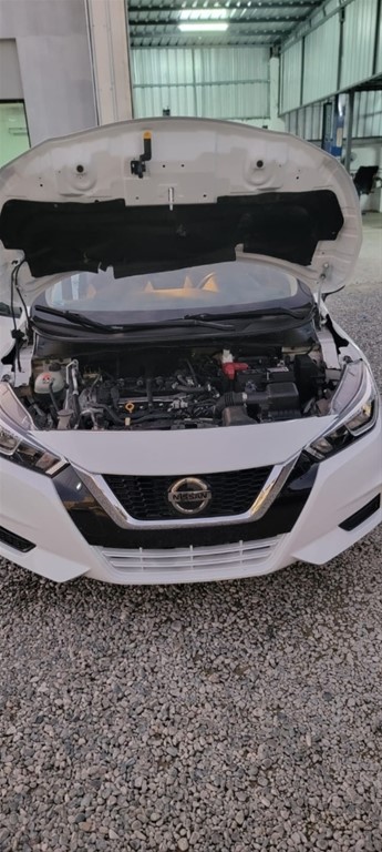 2020 Nissan Versa — foto 8 / 9