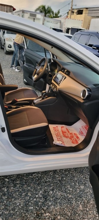 2020 Nissan Versa — foto 9 / 9