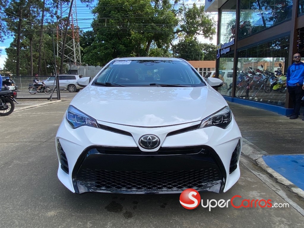2018 Toyota Corolla SE — foto 7 / 12