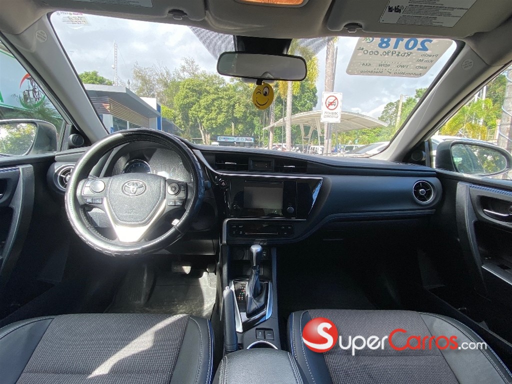 2018 Toyota Corolla SE — foto 9 / 12