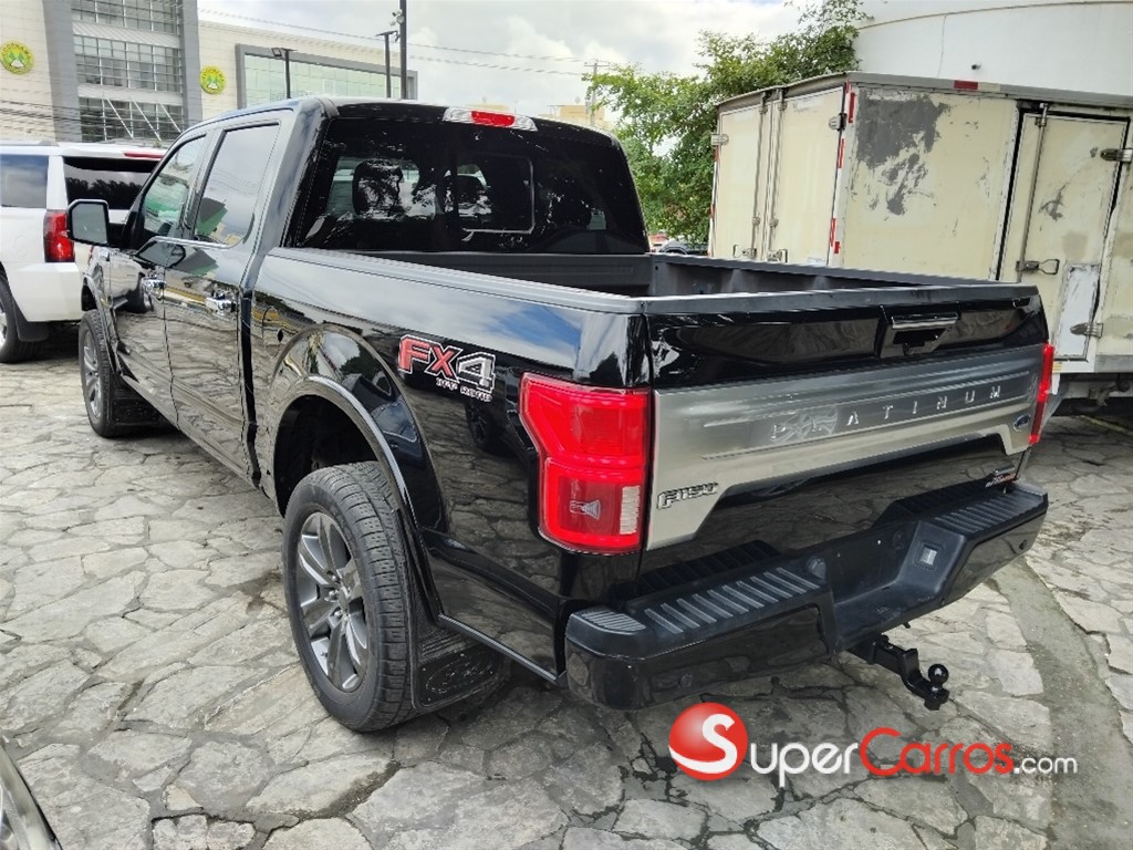 2018 Ford F 150 Platinum — foto 9 / 12