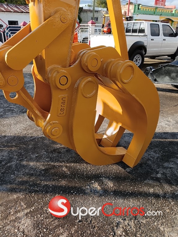 2002 Caterpillar 320D — foto 9 / 12