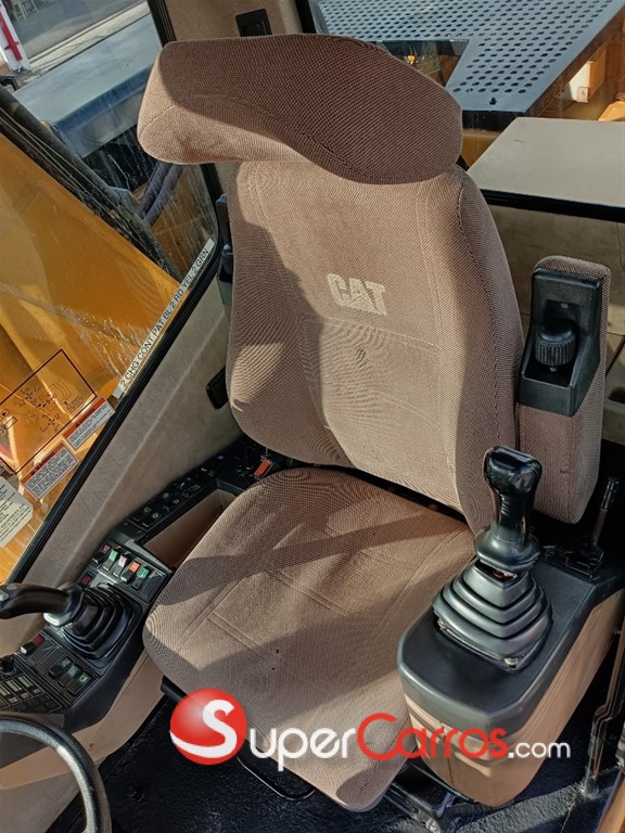 2002 Caterpillar 320D — foto 10 / 12