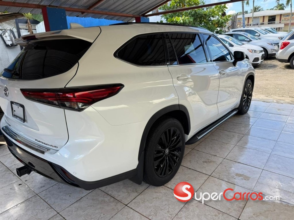 2020 Toyota Highlander Platinum — foto 4 / 11
