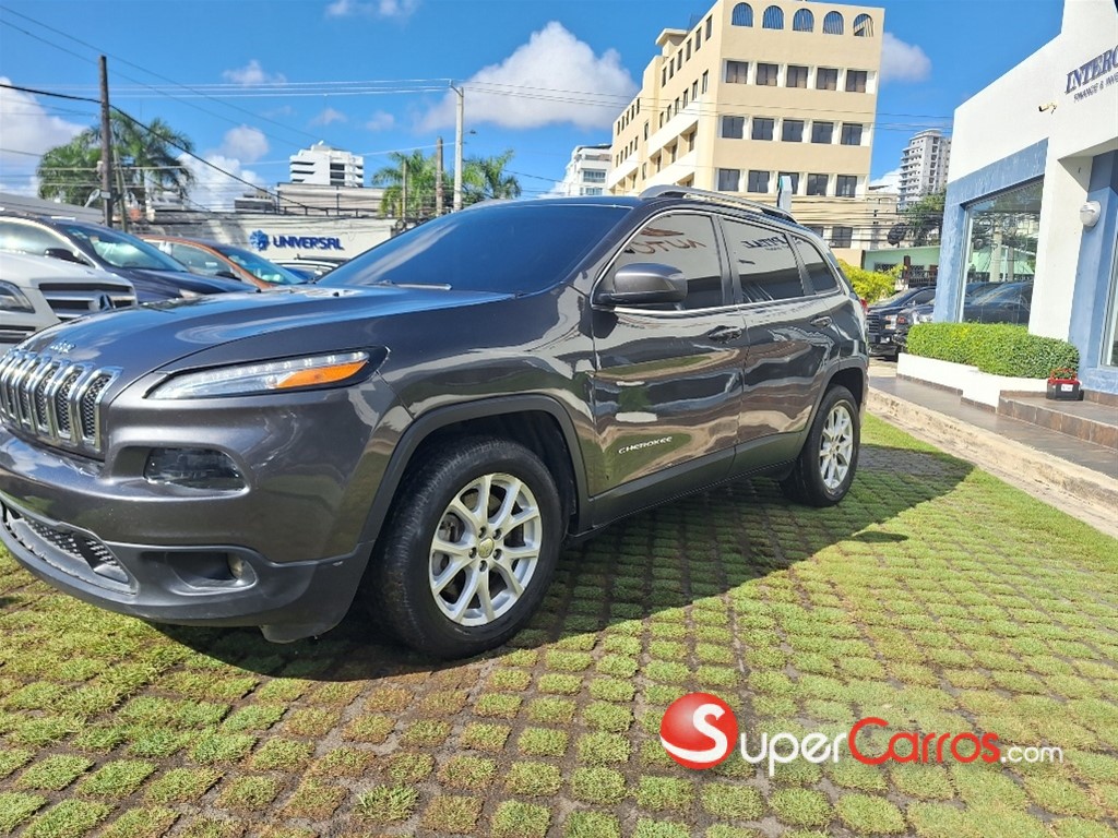 2017 Jeep Cherokee — foto 4 / 9