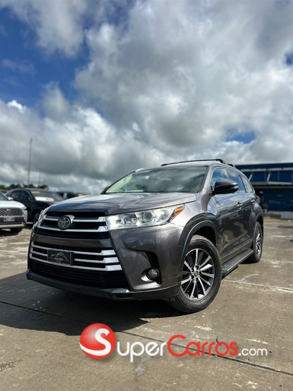 2019 Toyota Highlander XLE — foto 2 / 11