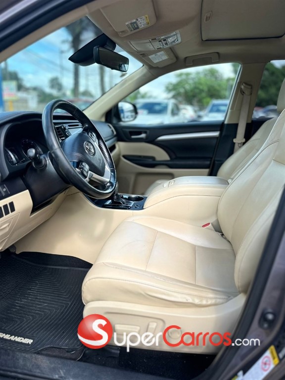 2019 Toyota Highlander XLE — foto 10 / 11