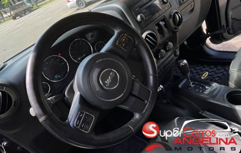 2017 Jeep Wrangler — foto 4 / 7