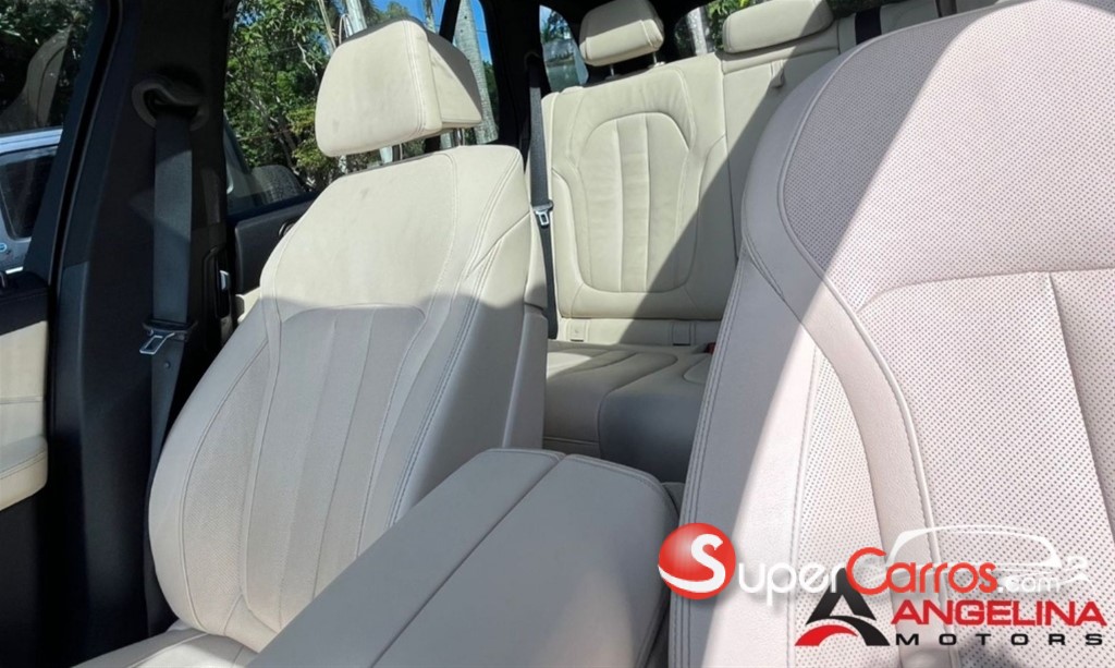 2021 BMW X 5 SDRIVE 40i — foto 8 / 12