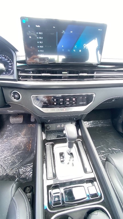 2025 KGM Rexton ADVENTURE PLUS — foto 11 / 12