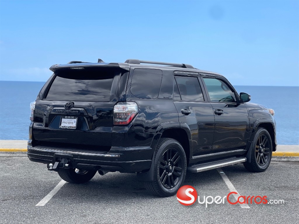 2020 Toyota 4 Runner Limited Nightshade — foto 4 / 10