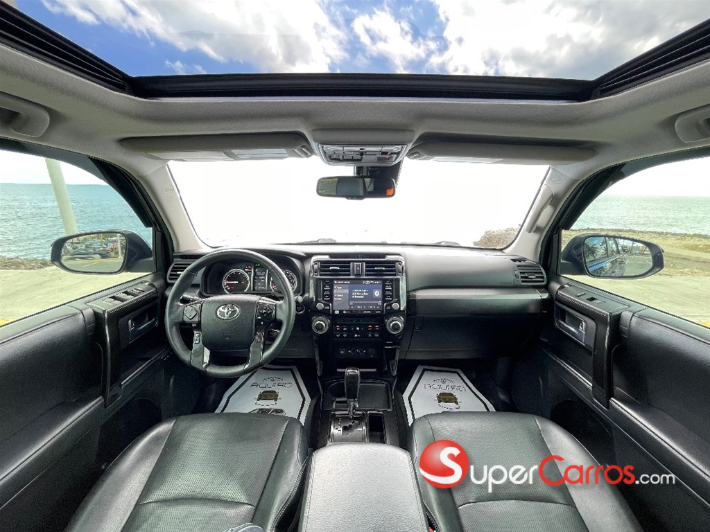 2020 Toyota 4 Runner Limited Nightshade — foto 7 / 10