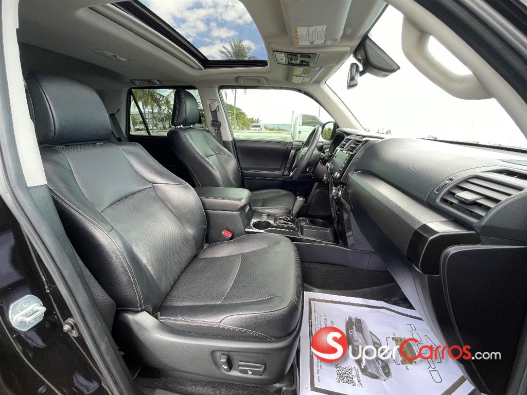 2020 Toyota 4 Runner Limited Nightshade — foto 9 / 10