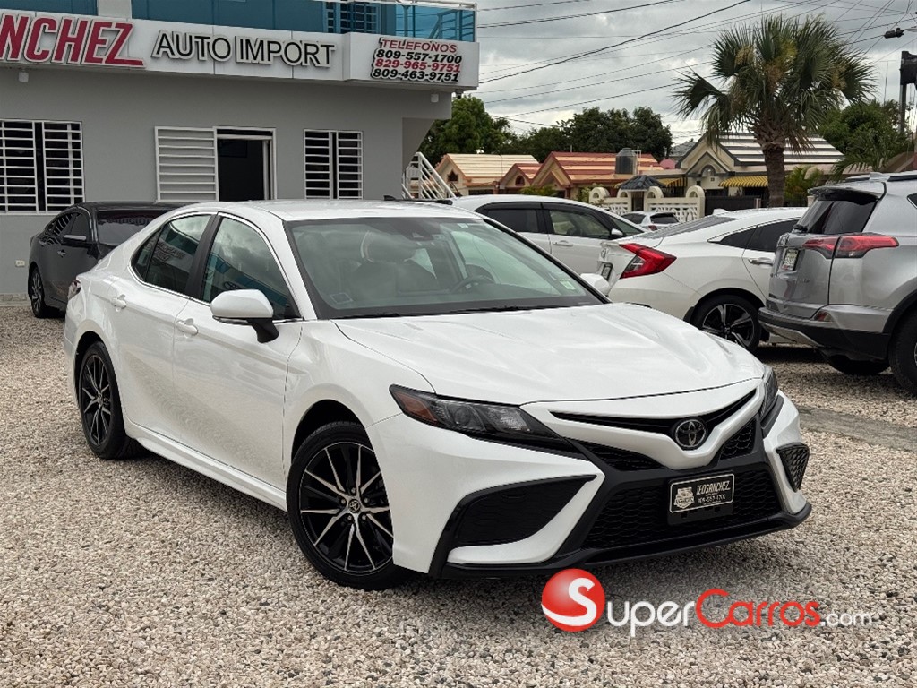 2022 Toyota Camry SE — foto 2 / 12