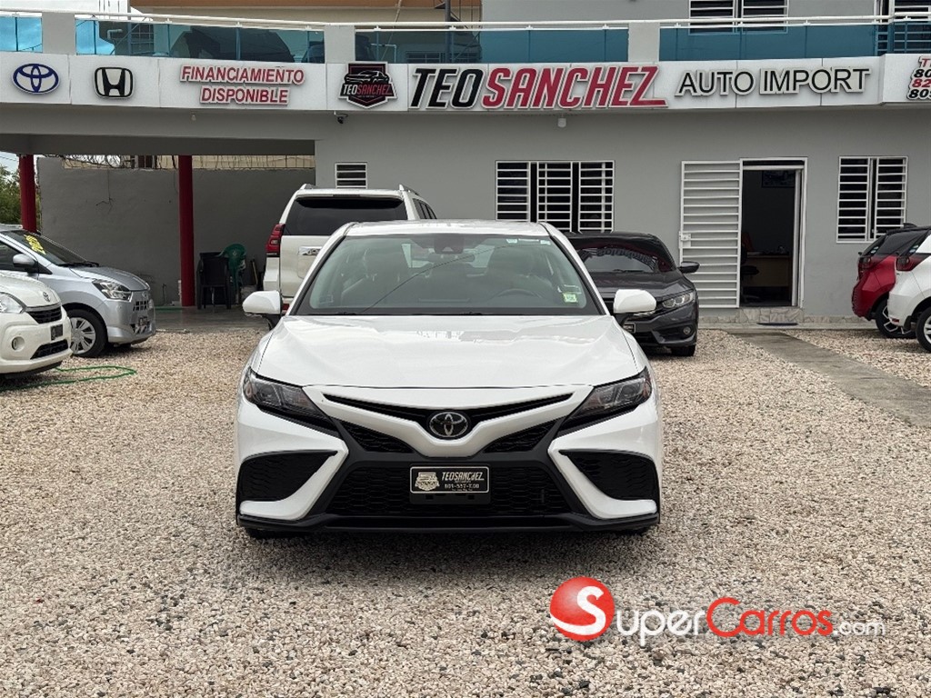 2022 Toyota Camry SE — foto 3 / 12
