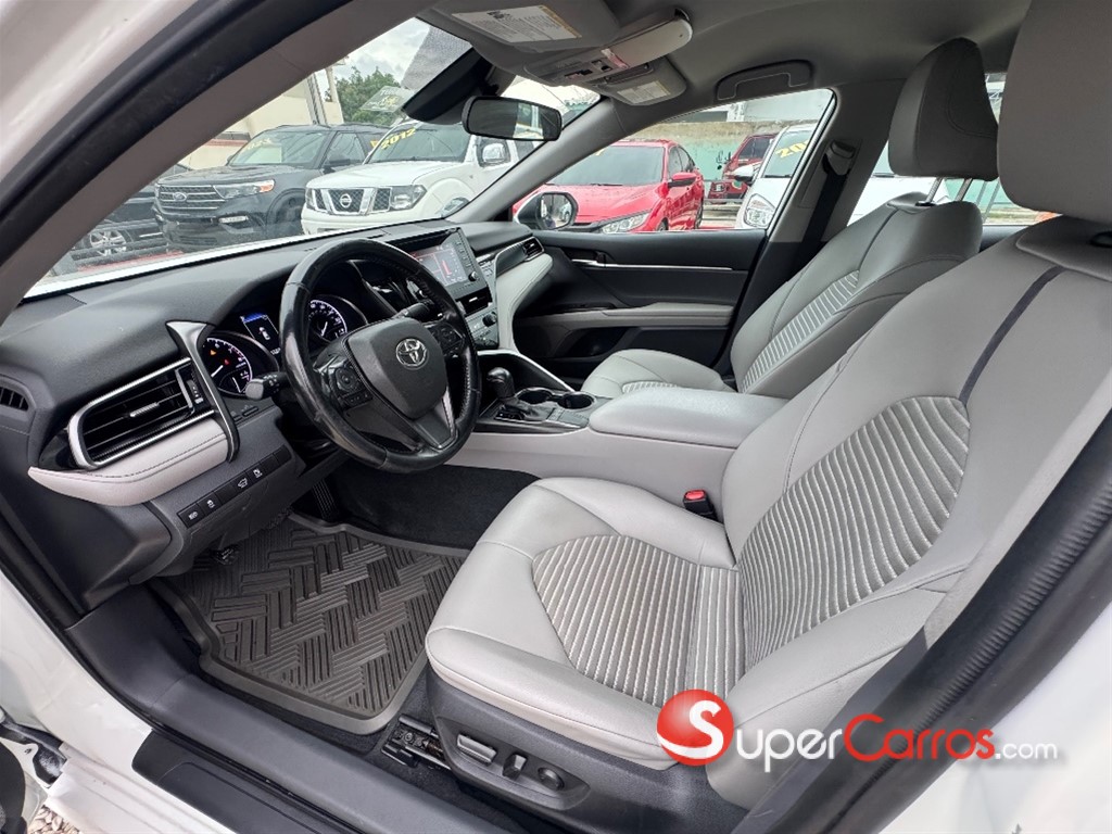 2022 Toyota Camry SE — foto 9 / 12