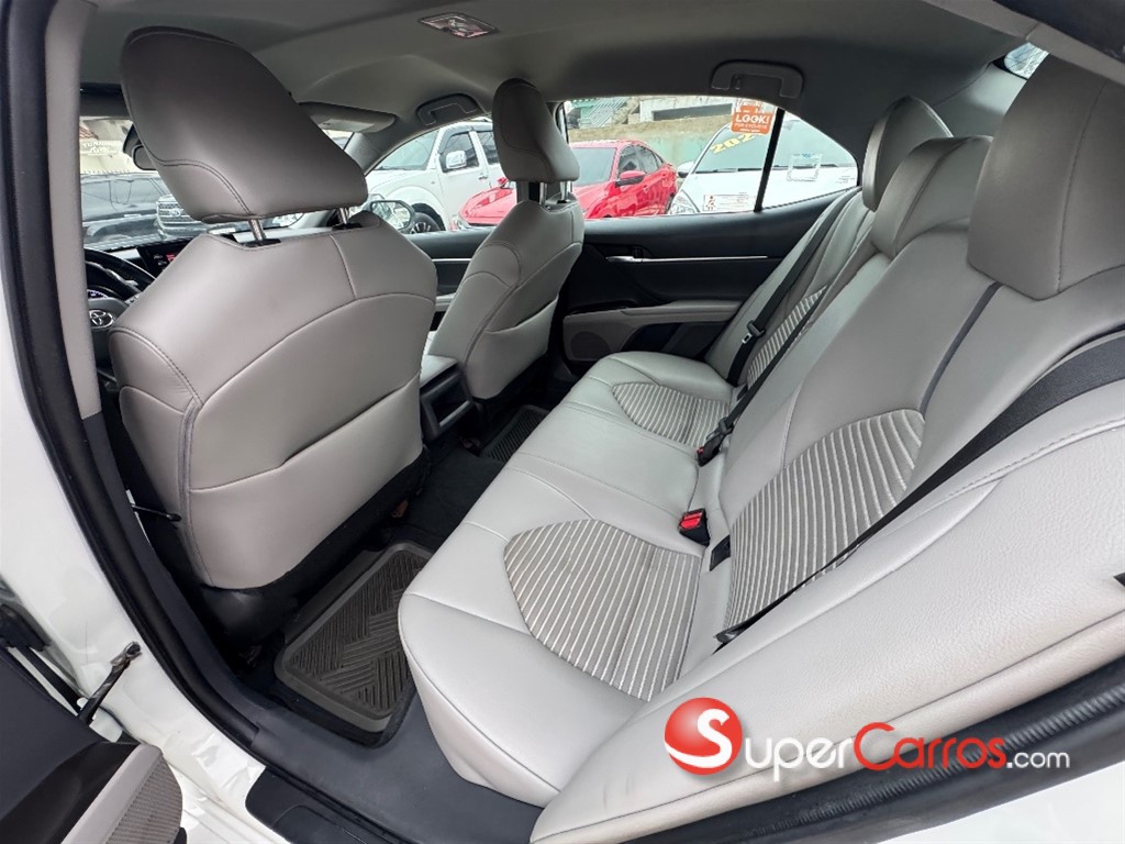 2022 Toyota Camry SE — foto 10 / 12