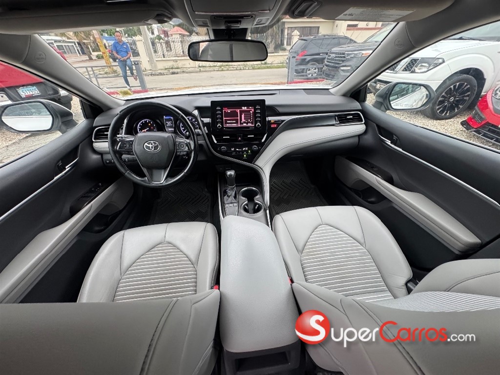 2022 Toyota Camry SE — foto 11 / 12