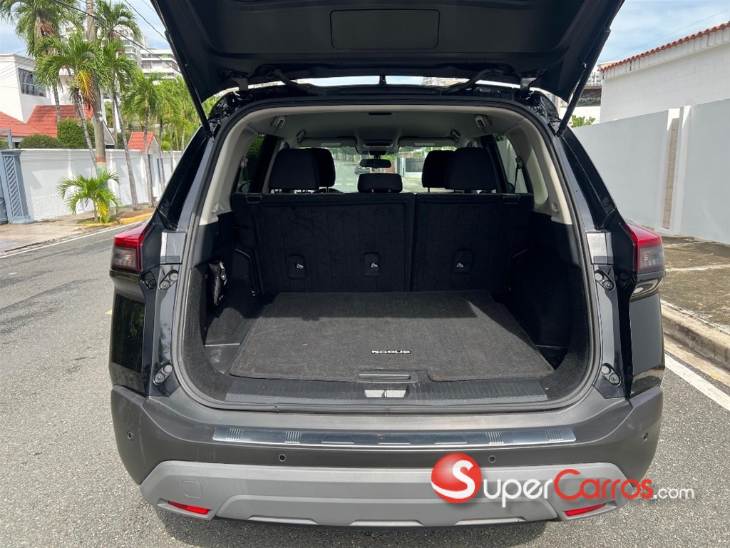 2021 Nissan Rogue SV — foto 7 / 10