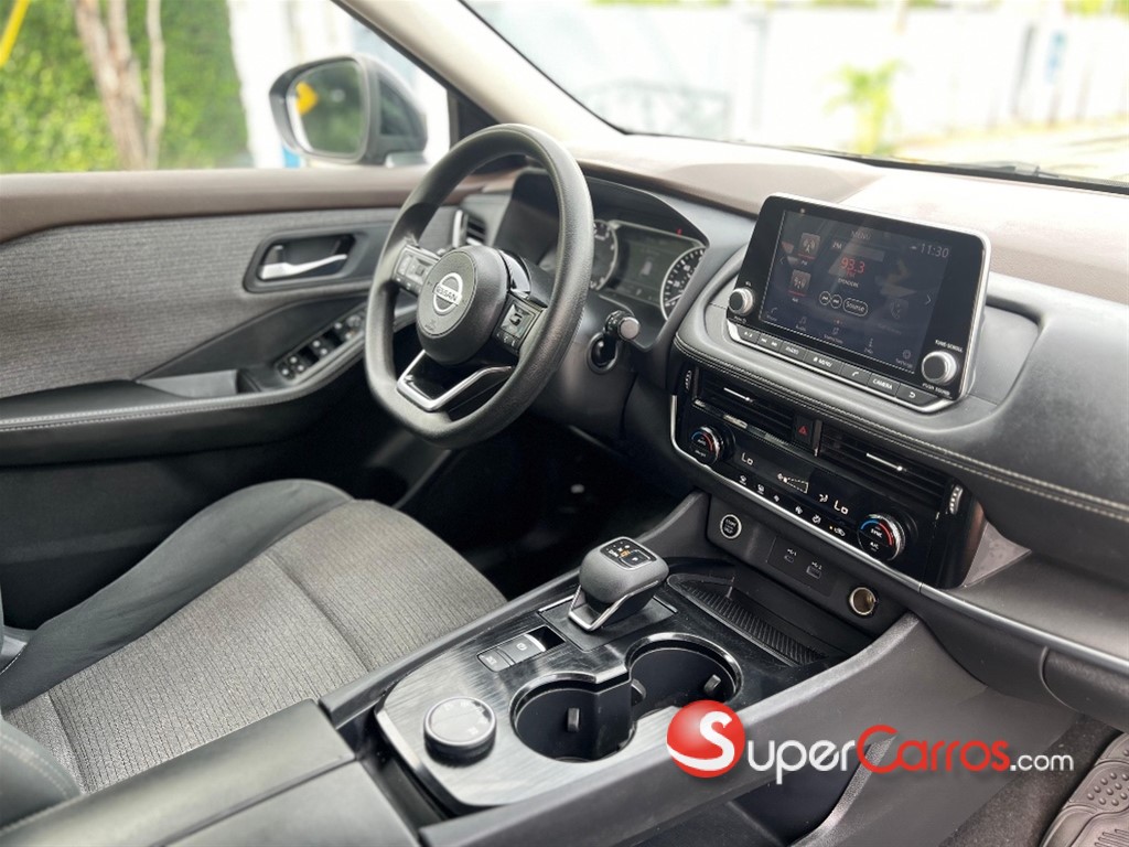 2021 Nissan Rogue SV — foto 9 / 10