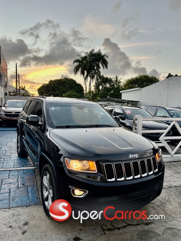 2014 Jeep Grand Cherokee Laredo 4x4 — foto 2 / 10