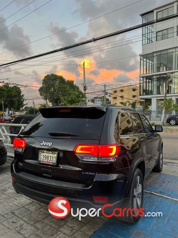2014 Jeep Grand Cherokee Laredo 4x4 — foto 5 / 10