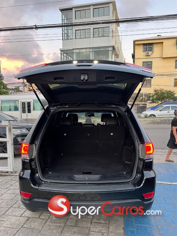 2014 Jeep Grand Cherokee Laredo 4x4 — foto 6 / 10