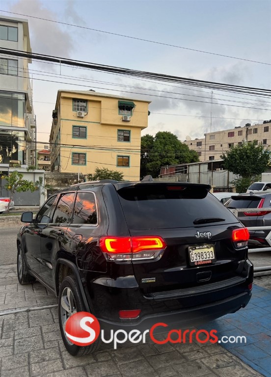 2014 Jeep Grand Cherokee Laredo 4x4 — foto 7 / 10