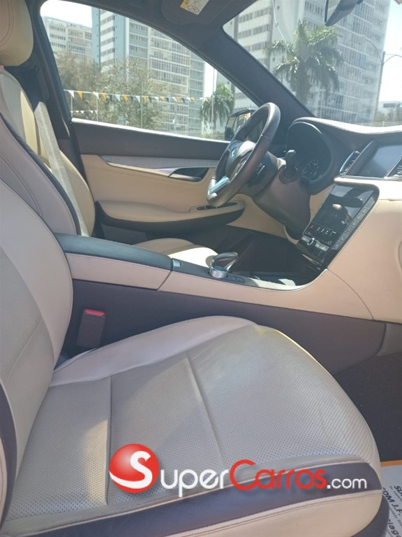 2022 Infiniti QX-50 — foto 8 / 12