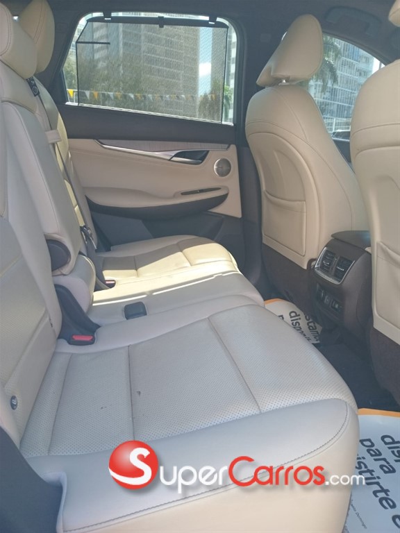2022 Infiniti QX-50 — foto 9 / 12