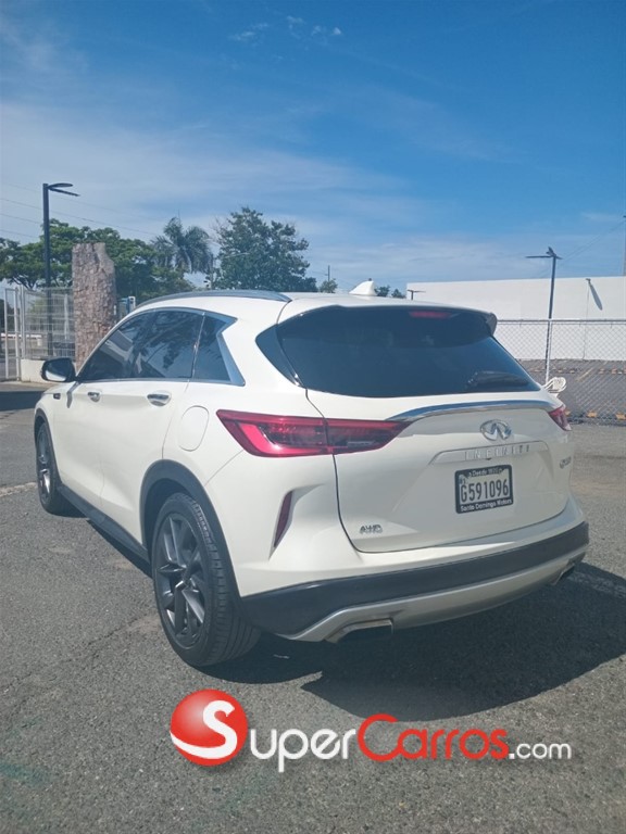 2022 Infiniti QX-50 — foto 10 / 12