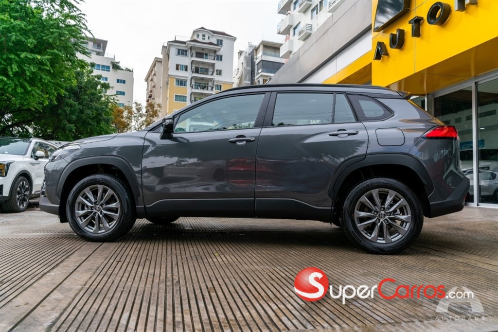2026 Toyota Corolla Cross Low — foto 3 / 9