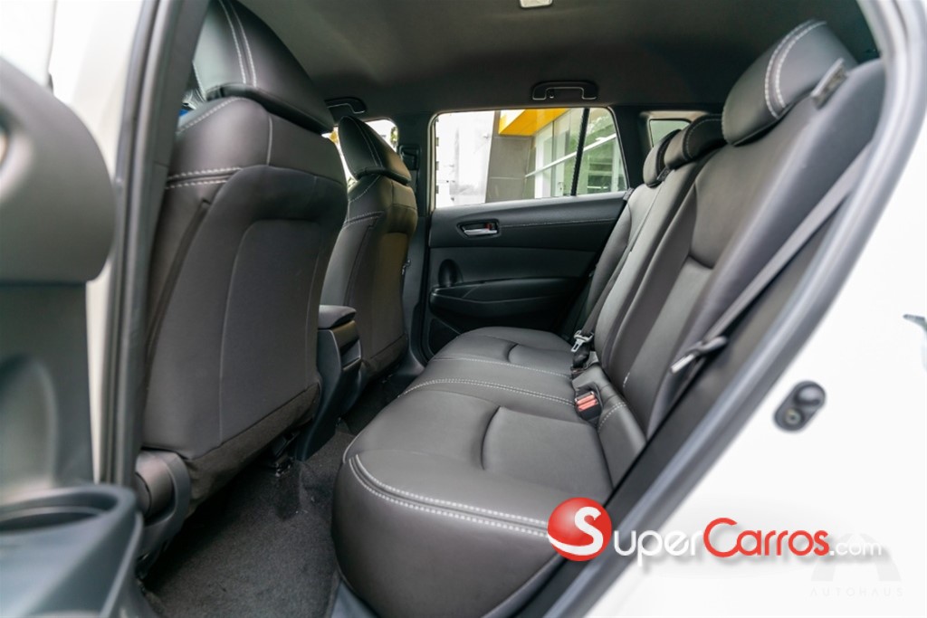 2027 Toyota Corolla Cross Low — foto 5 / 8