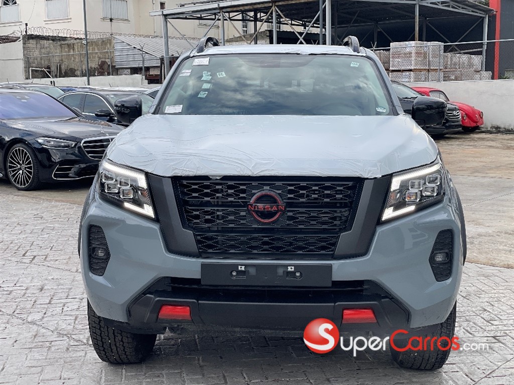 2025 Nissan Navara PRO X4 — foto 2 / 12