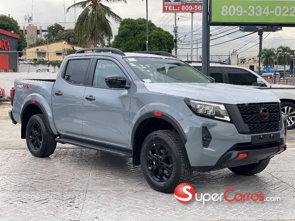 2025 Nissan Navara PRO X4 — foto 3 / 12