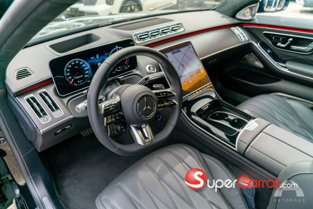 2025 Mercedes-Benz Clase S 63 E PERFORMANCE — foto 4 / 9