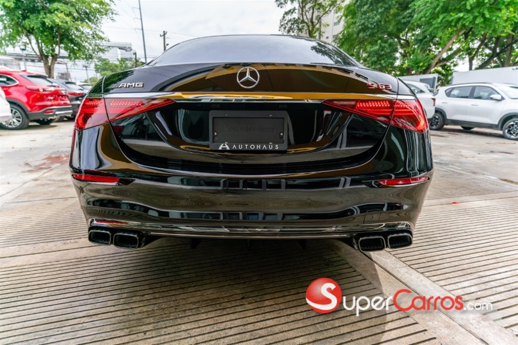 2025 Mercedes-Benz Clase S 63 E PERFORMANCE — foto 8 / 9