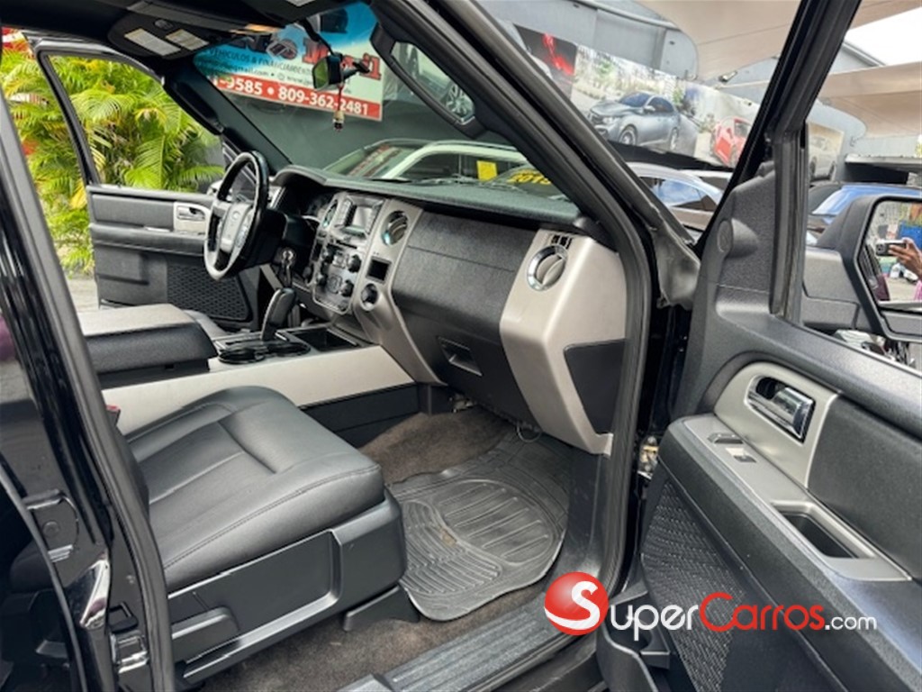 2017 Ford Expedition XLT — foto 4 / 12