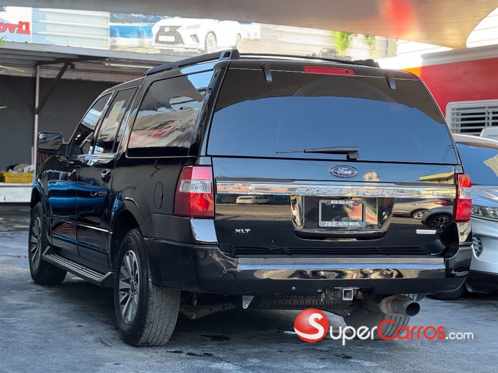 2017 Ford Expedition XLT — foto 9 / 12