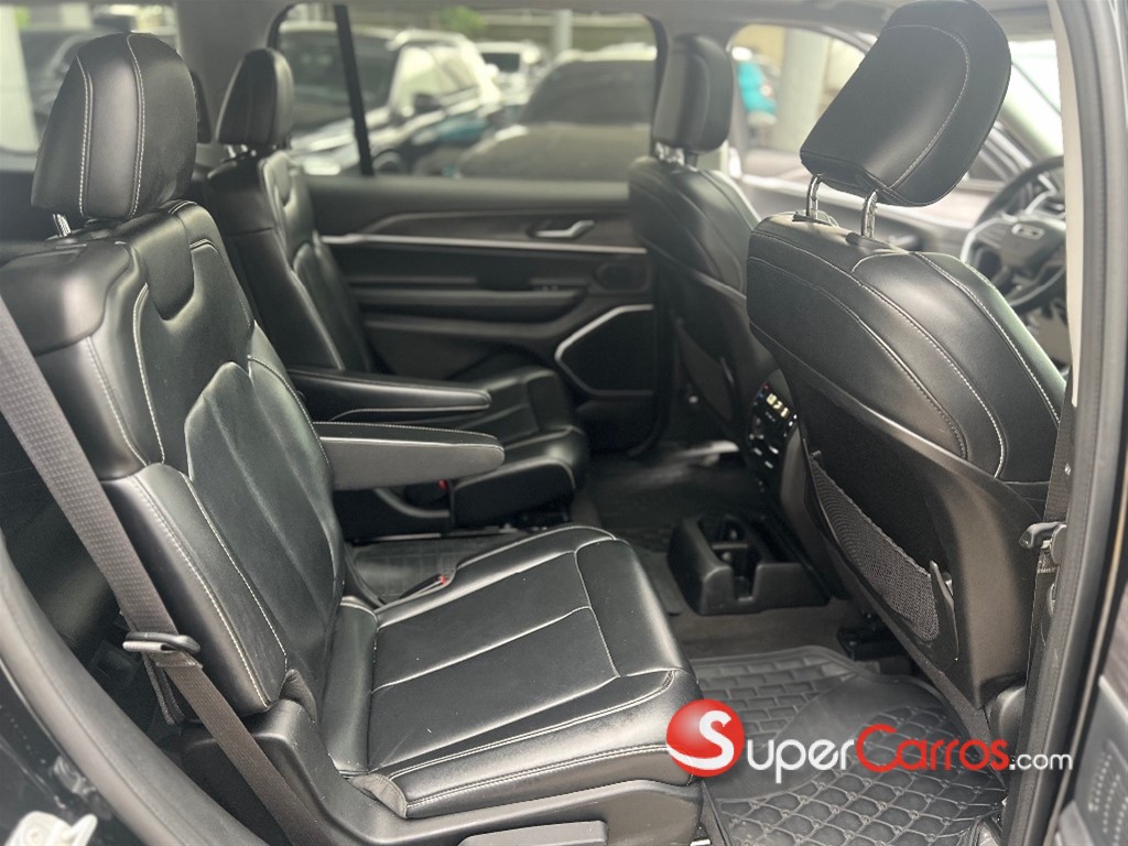 2021 Jeep Grand Cherokee Limited — foto 8 / 11