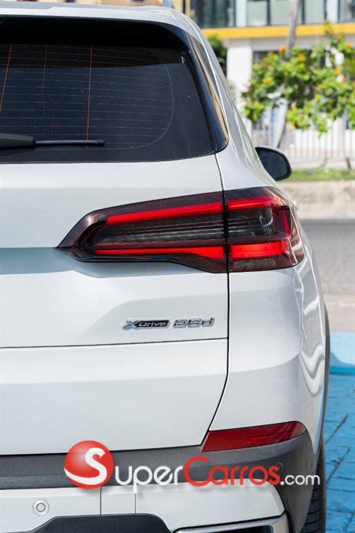 2021 BMW X 5 XDRIVE 25D — foto 7 / 12