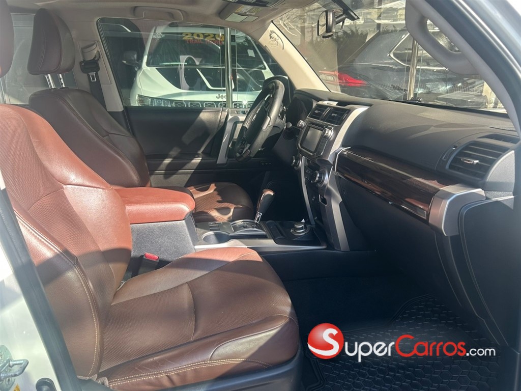 2017 Toyota 4 Runner Limited — foto 5 / 8