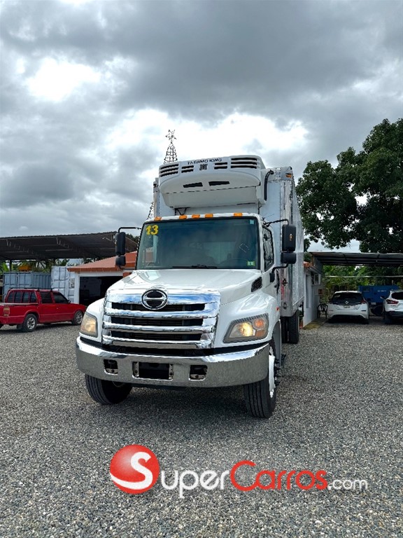 2013 Hino 338 — foto 2 / 5