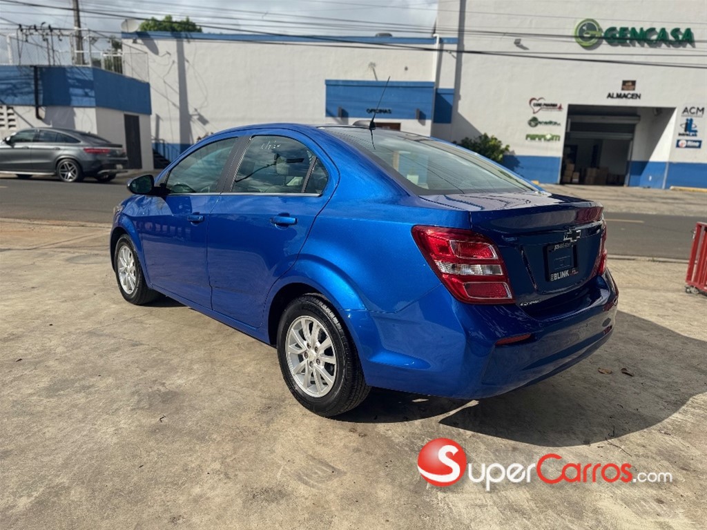 2020 Chevrolet Sonic LT — foto 5 / 12