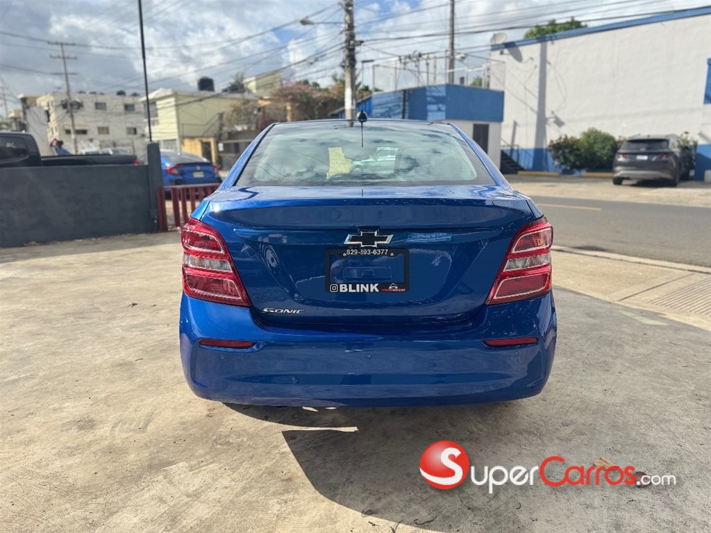 2020 Chevrolet Sonic LT — foto 7 / 12